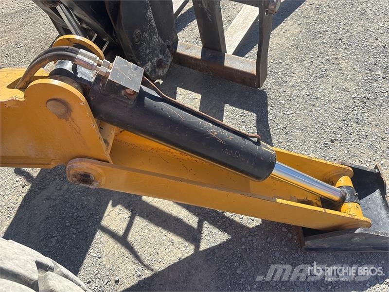CAT TL943C Telescopic handlers