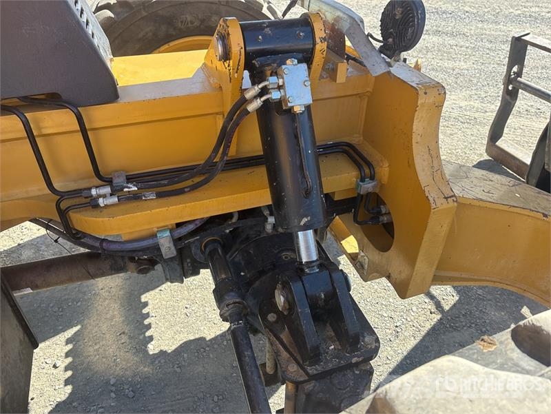 CAT TL943C Telescopic handlers