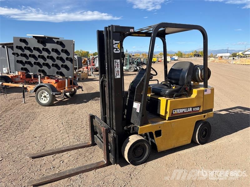 CAT V35D Cushion Tire Forklift Šakiniai krautuvai - Kita