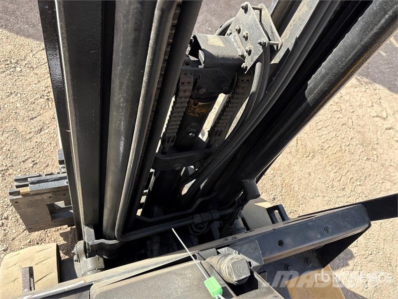 CAT V35D Cushion Tire Forklift Šakiniai krautuvai - Kita