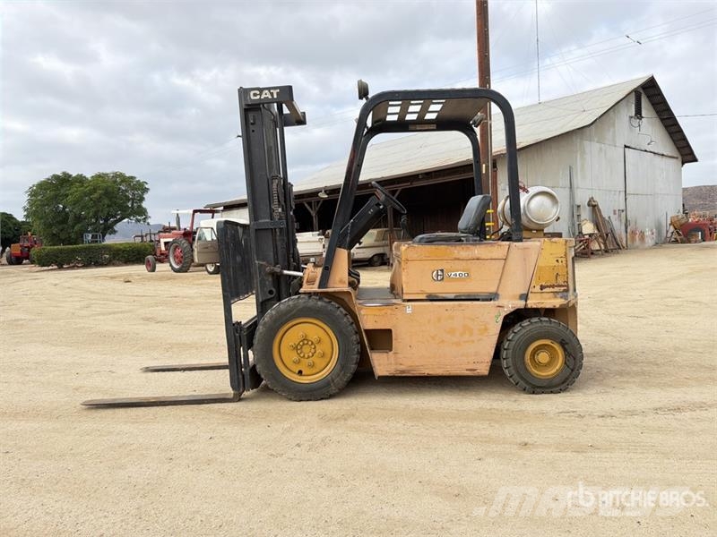 CAT V40D 4000 lb Pneumatic Tire Forklift Viljuškari - ostalo