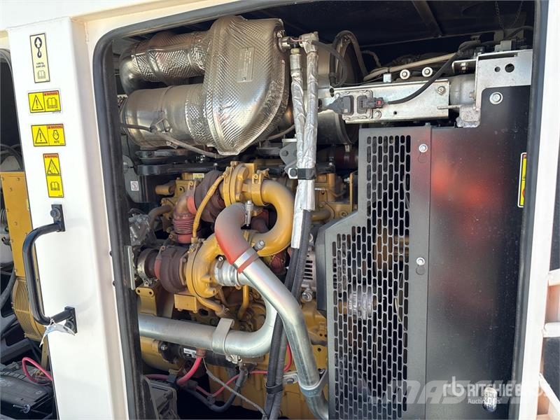 CAT XQ125 100 kW Mobile Generator Set 디젤 발전기