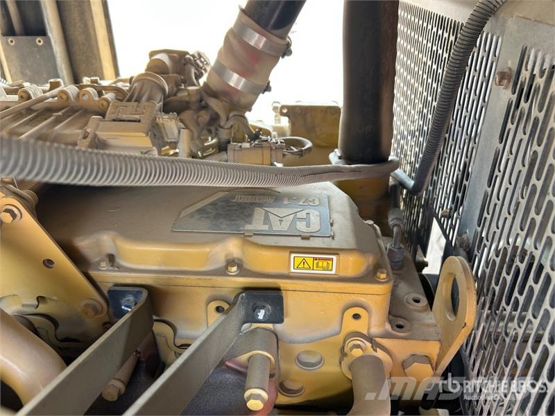 CAT XQ200-2 182 kW Mobile Generator Set Diesel Generators