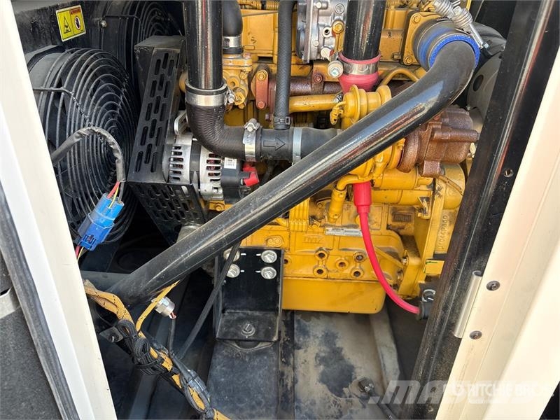 CAT XQ35 27 kW Mobile Generator Set Diesel Generators