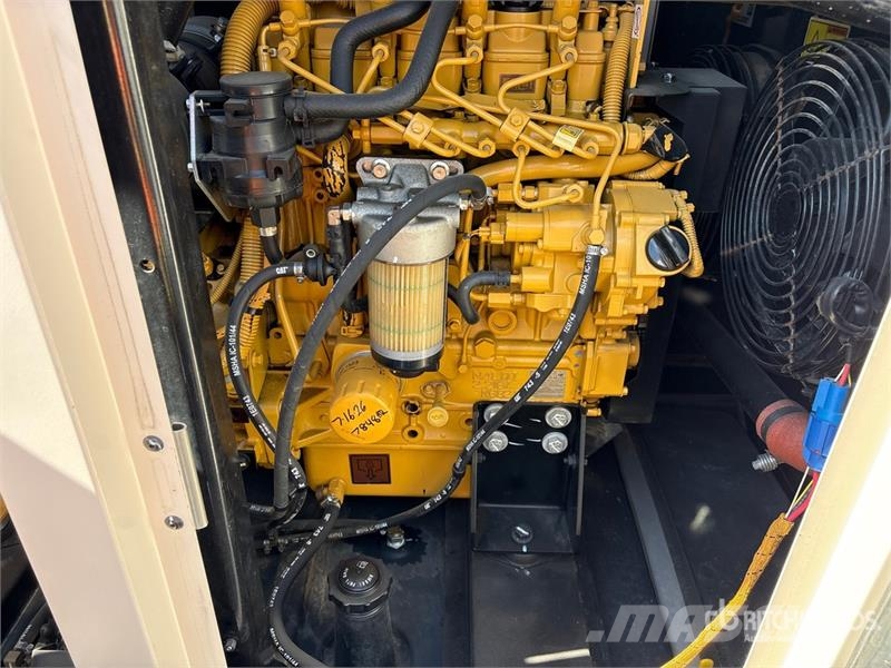 CAT XQ35 27 kW Mobile Generator Set Diesel Generators