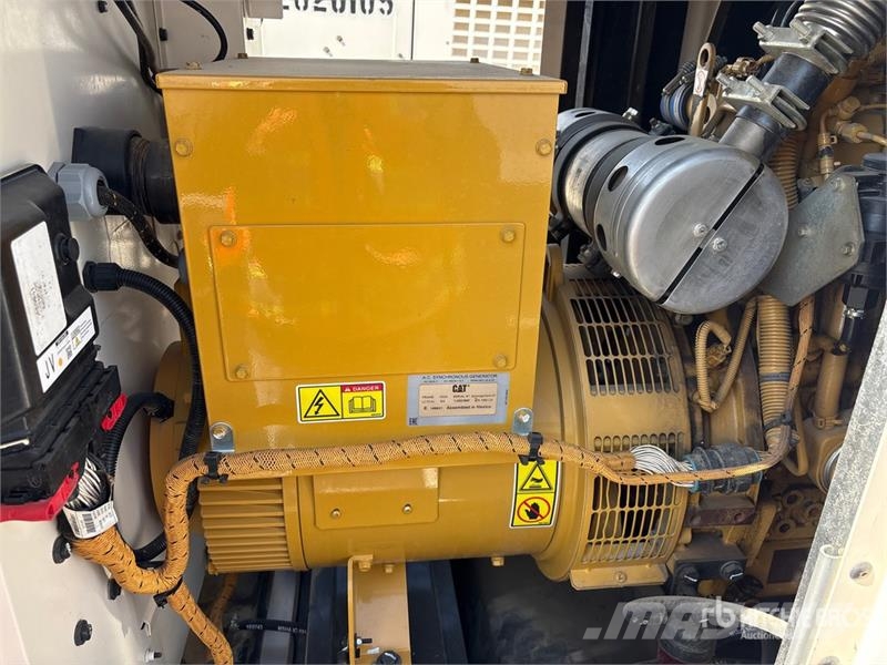 CAT XQ35 27 kW Mobile Generator Set Diesel Generators