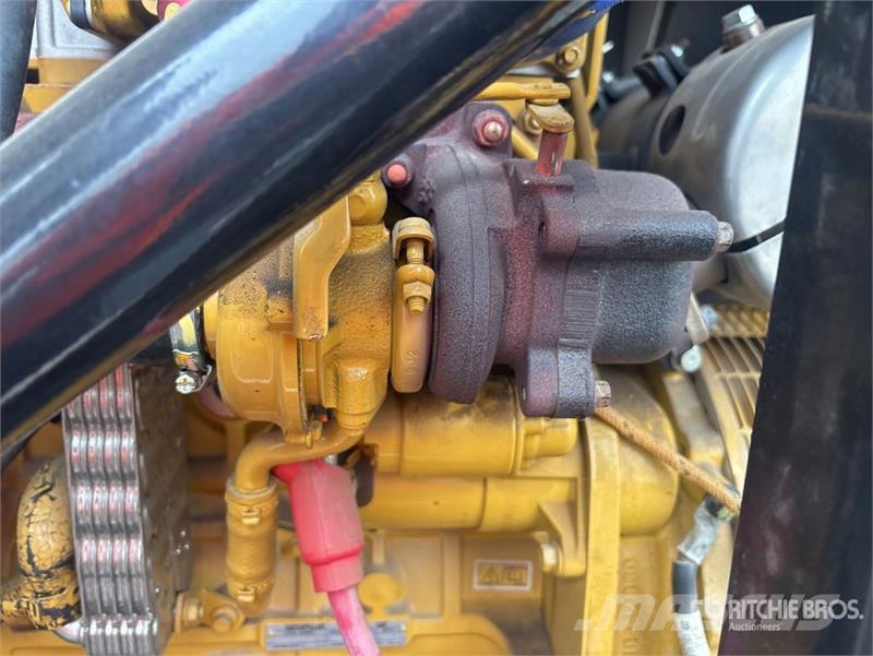 CAT XQ35 27 kW Mobile Generator Set Generadores diesel