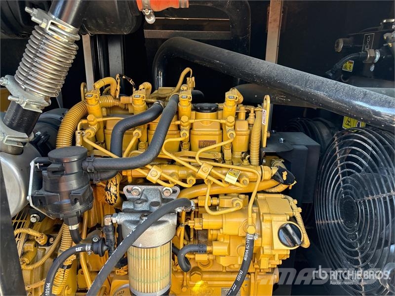 CAT XQ35 27 kW Mobile Generator Set Diesel Generators