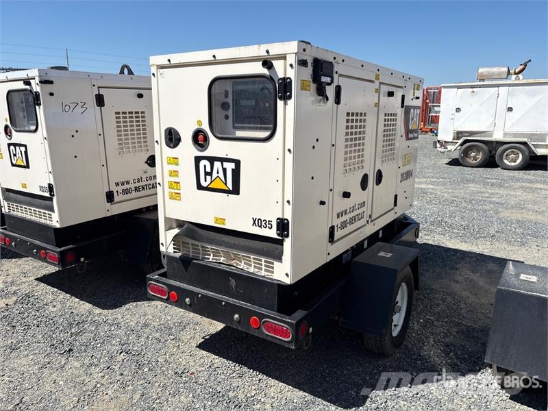 CAT XQ35 27 kW Mobile Generator Set 디젤 발전기