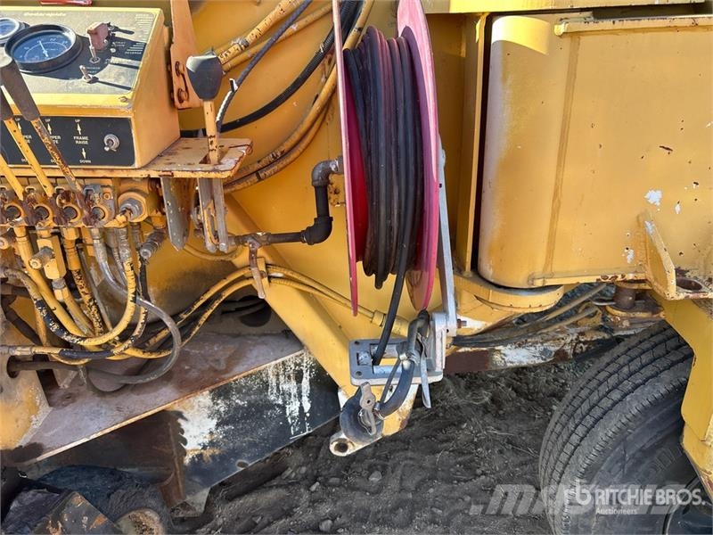 Cedarapids Wheel Asphalt Transfer Machine Stavebnictví - ostatní
