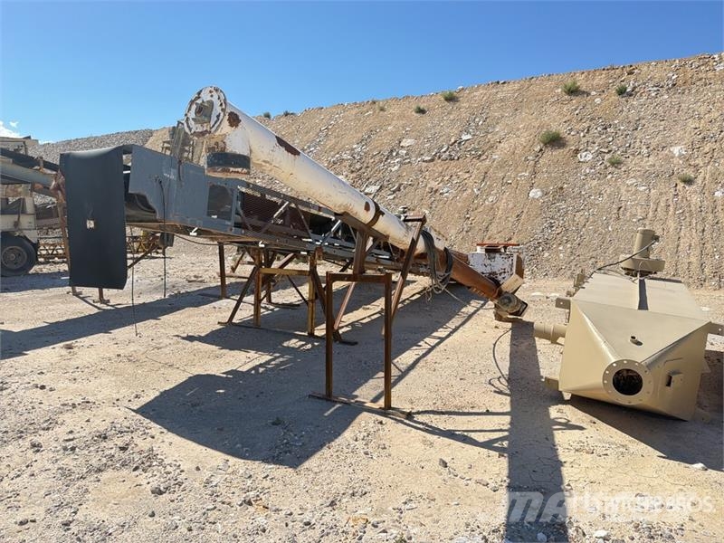  Cemen Tech 9 in x 22 ft Concrete Auger معدات البناء - غير ذلك