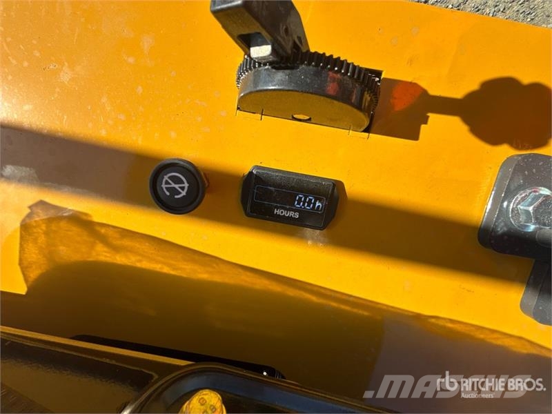 CFG MX12R Mini Excavator (Unused) Mini rýpadla < 7t