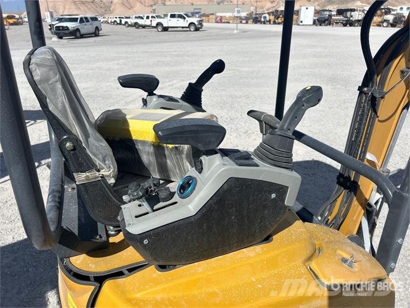 CFG QK18R Mini Excavator (Unused) Міні-екскаватори < 7т