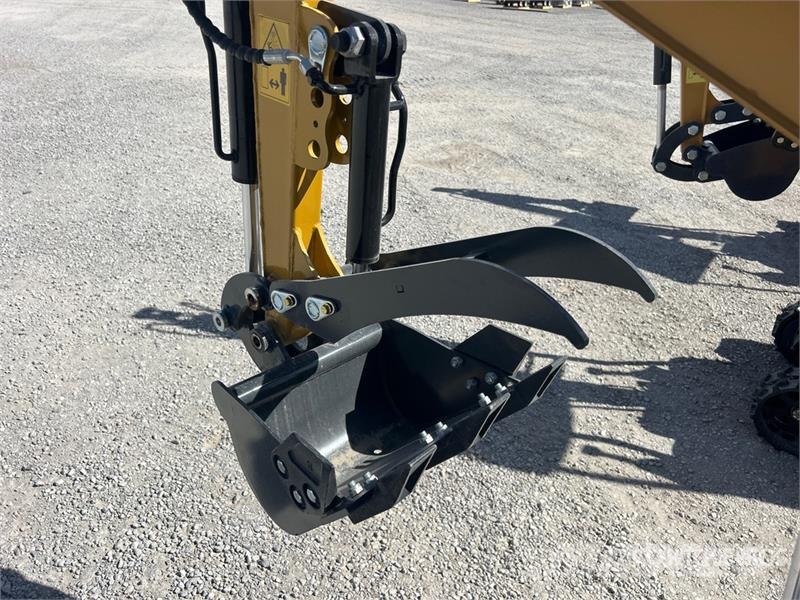 CFG QK18R Mini Excavator (Unused) Міні-екскаватори < 7т