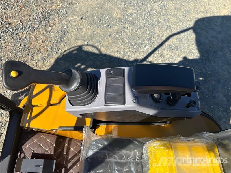 CFG QK18R Mini Excavator (Unused) 小型挖掘机