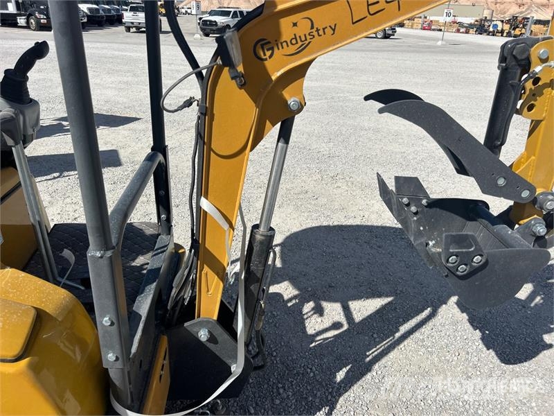 CFG QK18R Mini Excavator (Unused) Міні-екскаватори < 7т