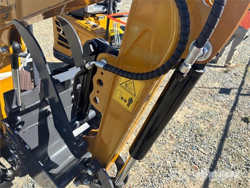 CFG QK18R Mini Excavator (Unused) 小型挖掘机