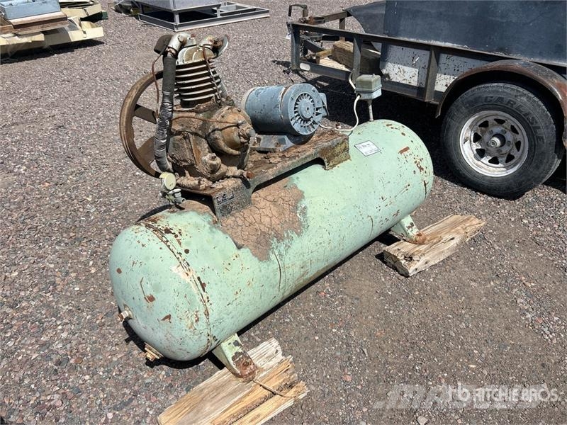 Champion OE-40-80 Skid-Mounted Air Compressor (Inoperable) Kompressoren