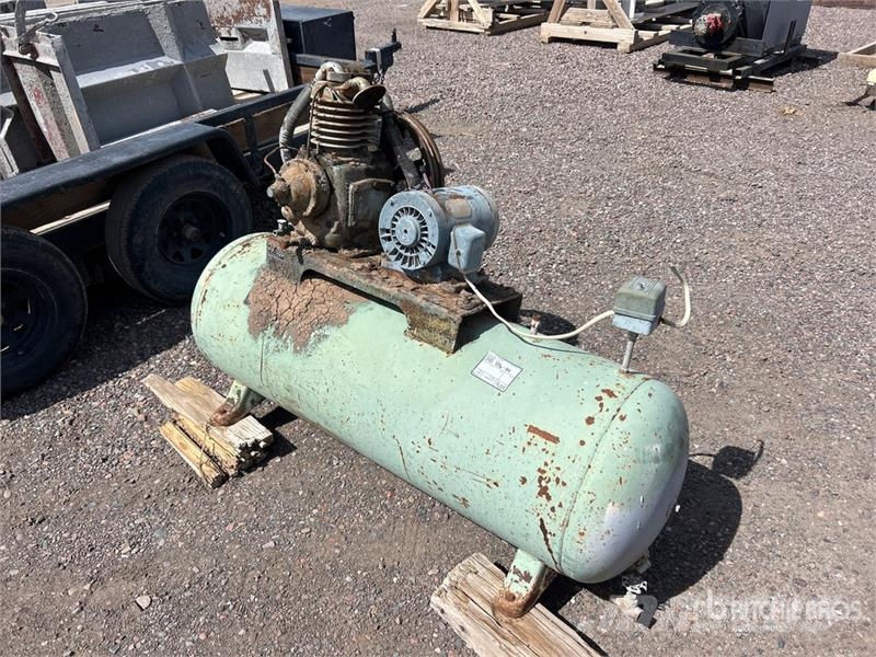 Champion OE-40-80 Skid-Mounted Air Compressor (Inoperable) Kompressoren