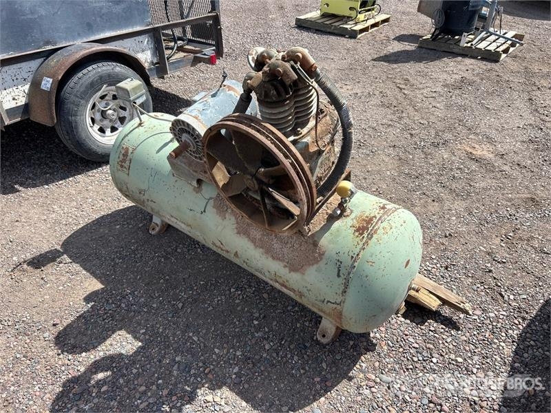 Champion OE-40-80 Skid-Mounted Air Compressor (Inoperable) Kompressoren