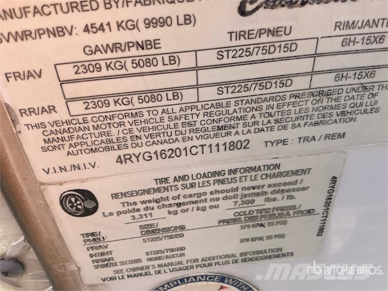 Charmac 16 ft T/A Enclosed Trailer مقطورات ذات هيكل صندوقي