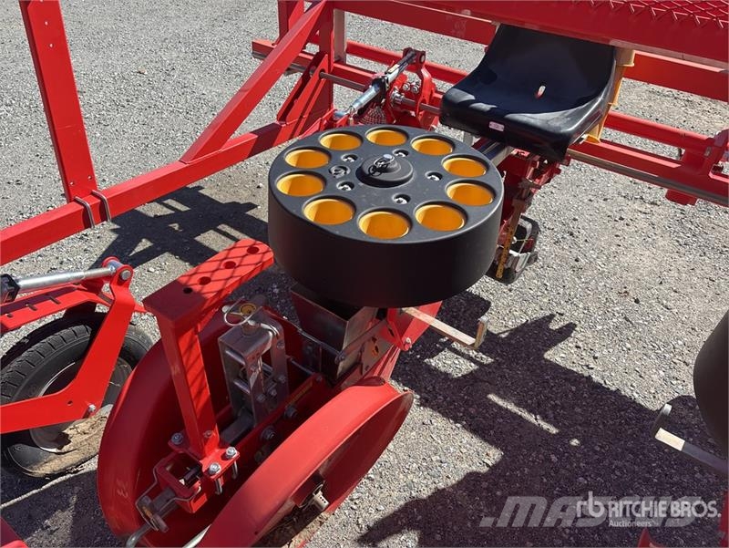 Checchi & Magli Trium 10 13 ft Transplanter Sonstige Landmaschinen