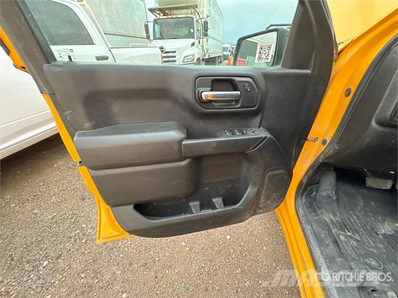Chevrolet 1500 4x4 Crew Cab Pickup Други