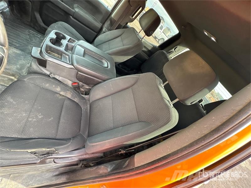 Chevrolet 1500 4x4 Crew Cab Pickup Ostalo