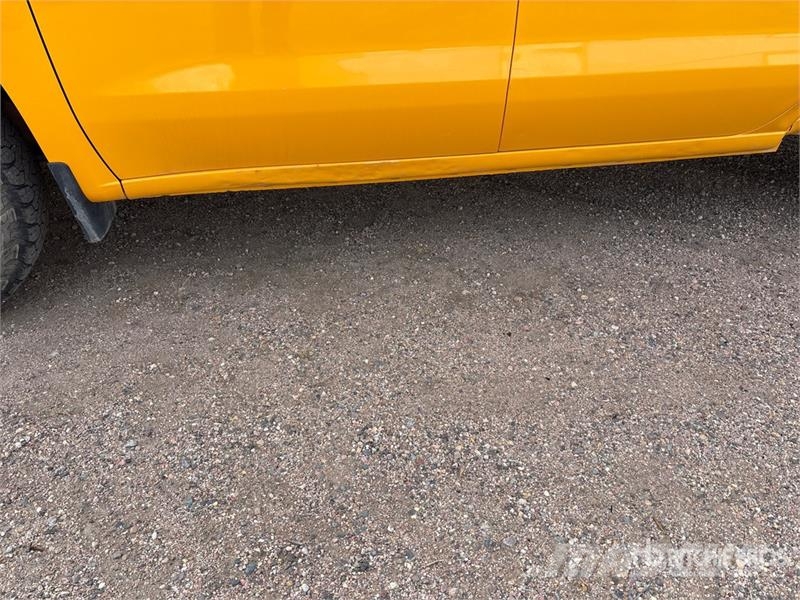 Chevrolet 1500 4x4 Crew Cab Pickup Ostalo
