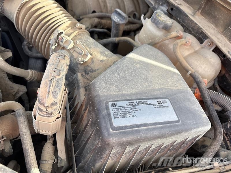 Chevrolet 1500 4x4 Crew Cab Pickup Ostalo