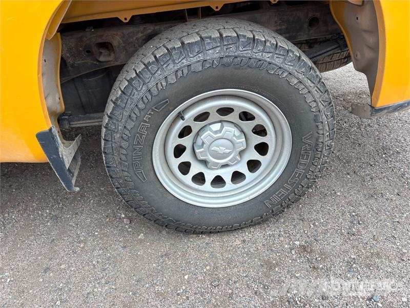 Chevrolet 1500 4x4 Crew Cab Pickup Други