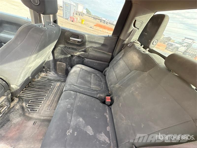 Chevrolet 1500 4x4 Crew Cab Pickup Ostalo