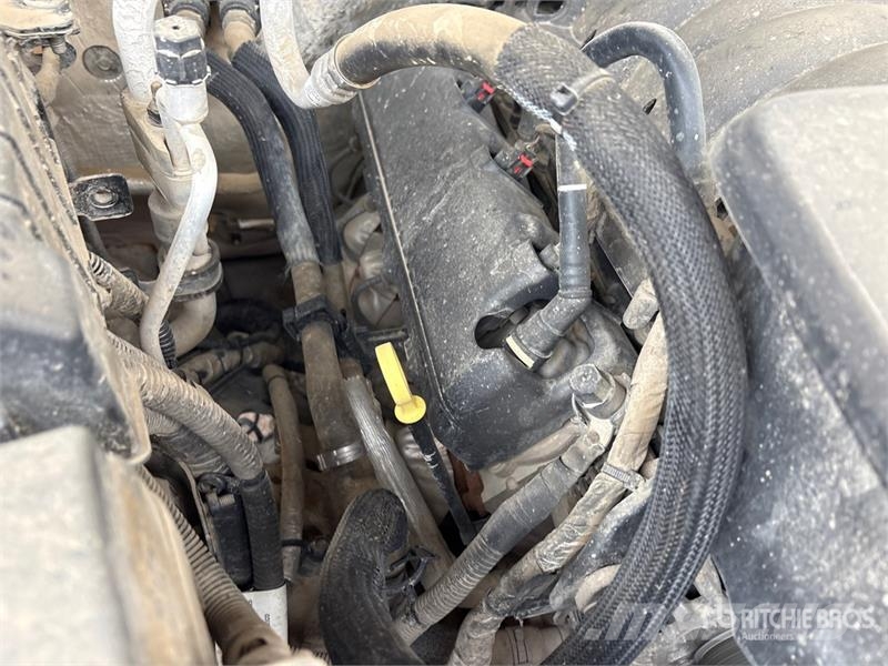 Chevrolet 1500 4x4 Crew Cab Pickup Други