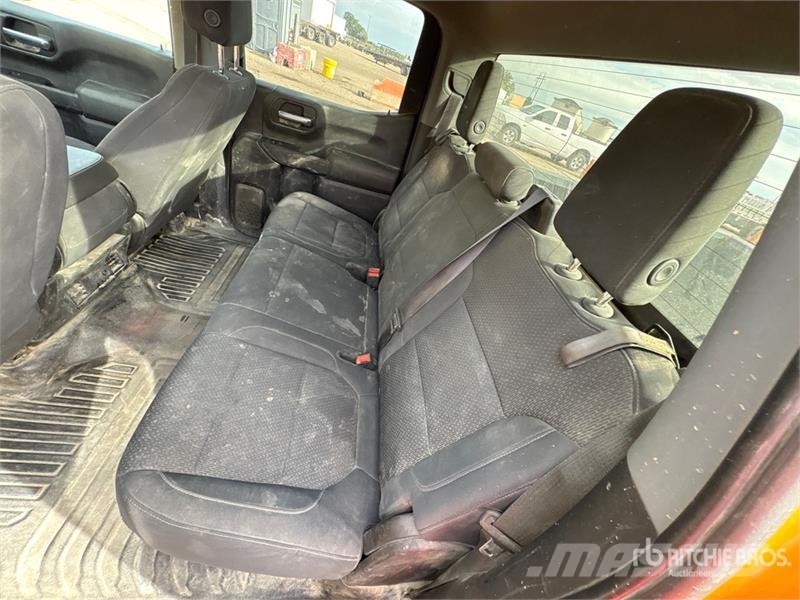 Chevrolet 1500 4x4 Crew Cab Pickup Ostalo