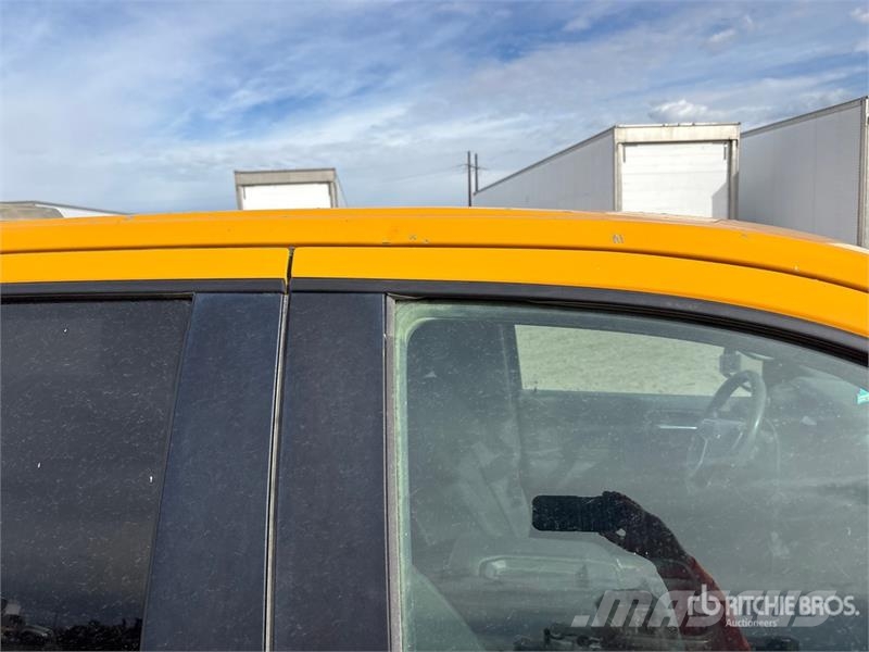 Chevrolet 1500 4x4 Crew Cab Pickup Ostalo
