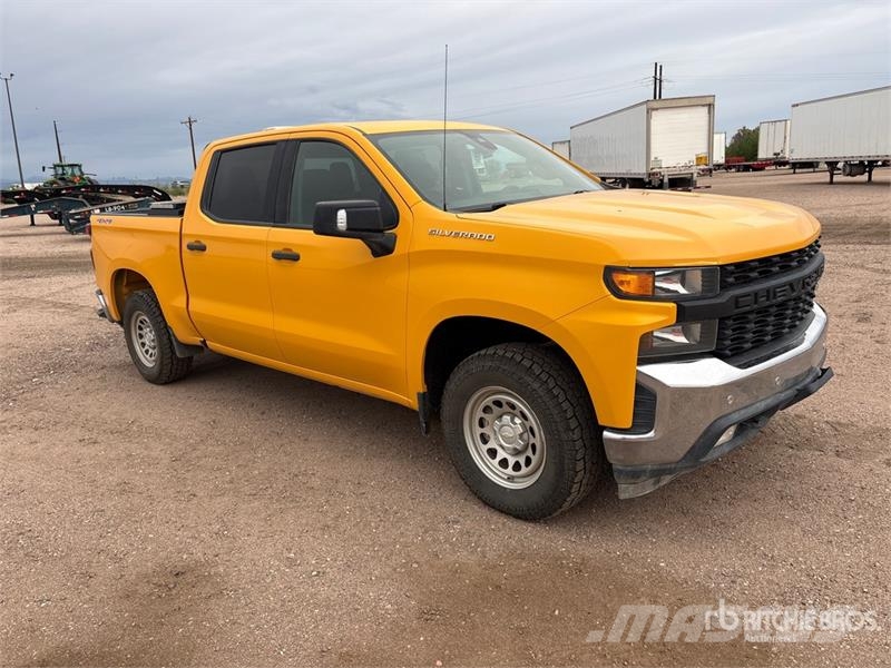 Chevrolet 1500 4x4 Crew Cab Pickup Други