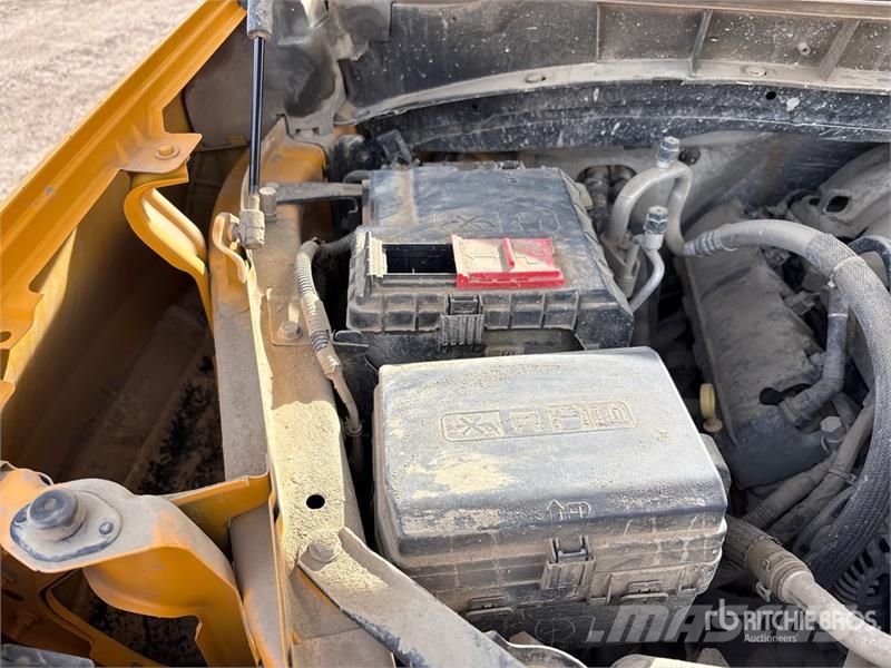 Chevrolet 1500 4x4 Crew Cab Pickup Ostalo