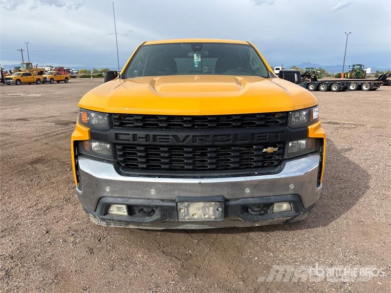 Chevrolet 1500 4x4 Crew Cab Pickup Ostalo