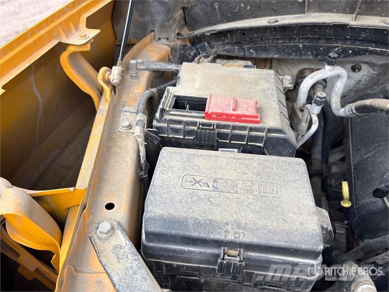 Chevrolet 1500 4x4 Crew Cab Pickup Други