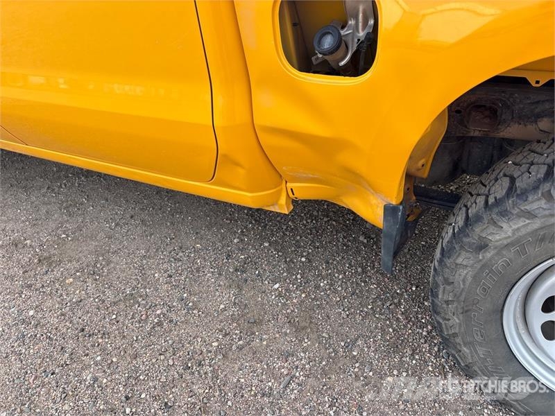 Chevrolet 1500 4x4 Crew Cab Pickup Ostalo