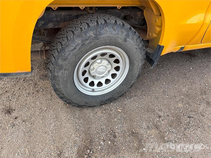 Chevrolet 1500 4x4 Crew Cab Pickup Ostalo
