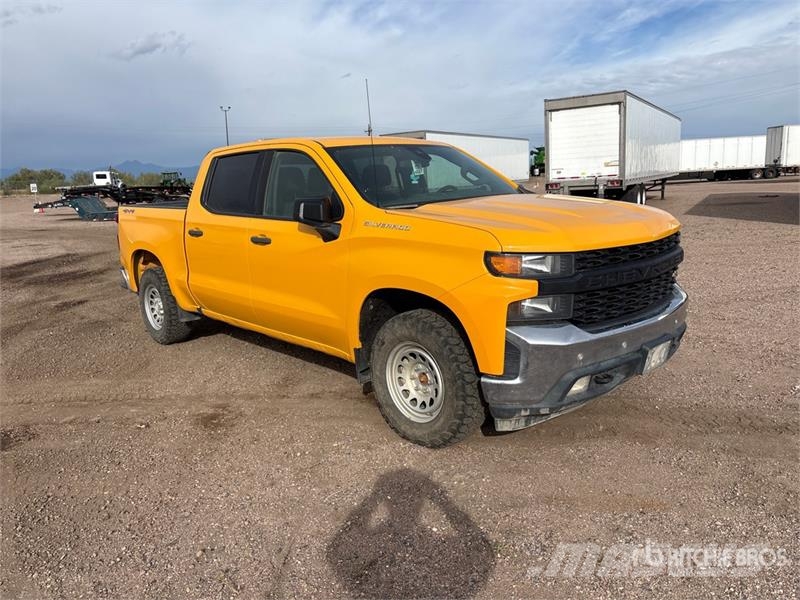 Chevrolet 1500 4x4 Crew Cab Pickup Ostalo