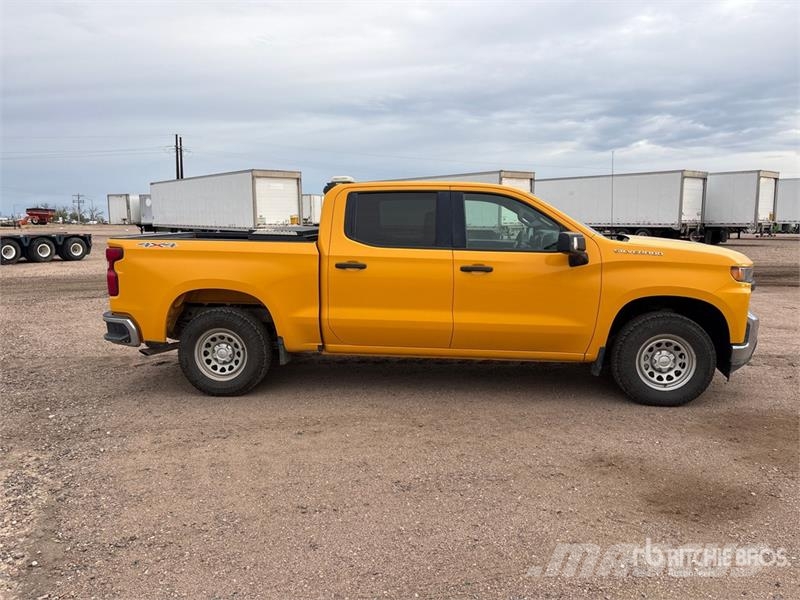 Chevrolet 1500 4x4 Crew Cab Pickup Други
