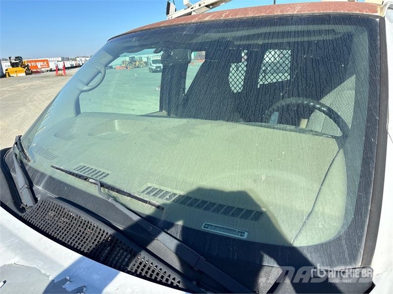 Chevrolet 1500 Express Cargo Van 패널 화물차