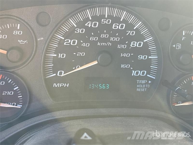 Chevrolet 1500 Express Cargo Van 패널 화물차