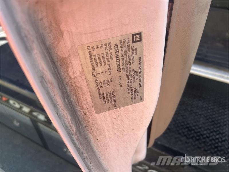 Chevrolet 1500 Express Cargo Van 패널 화물차