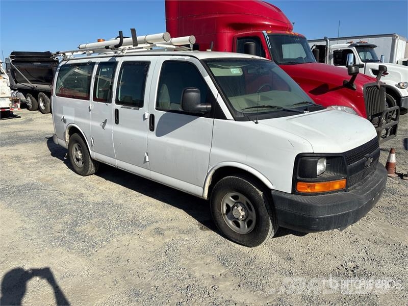 Chevrolet 1500 Express Cargo Van Varebiler
