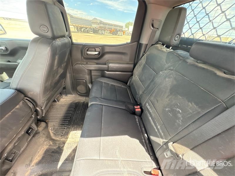 Chevrolet 1500 Silverado. 4x4 Crew Cab Pickup Furgoni altro