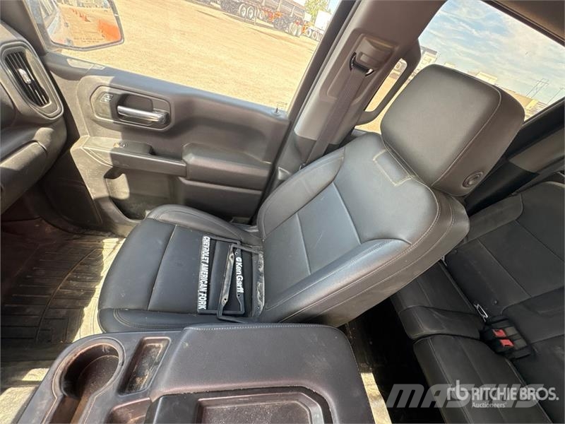 Chevrolet 1500 Silverado. 4x4 Crew Cab Pickup Furgoni altro