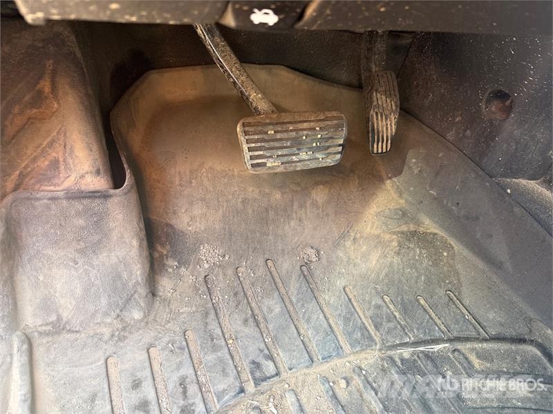 Chevrolet 1500 Silverado. 4x4 Crew Cab Pickup Furgoni altro